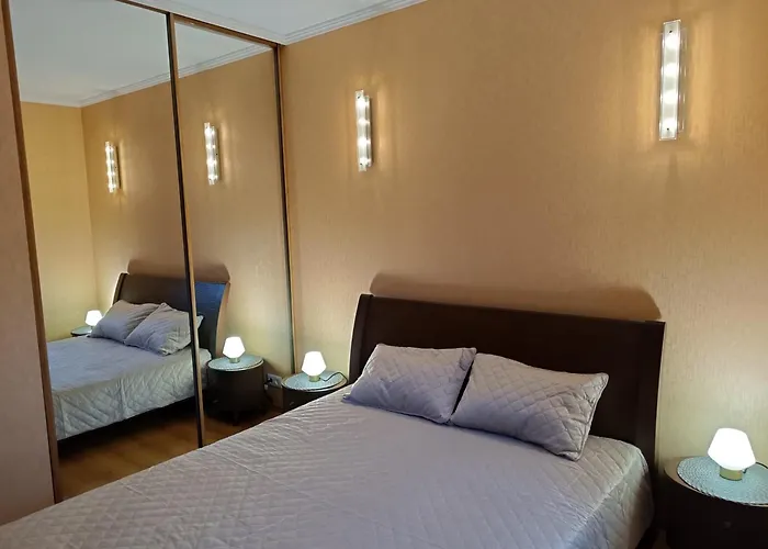 Quiet Dzelzavas Street Apartment *